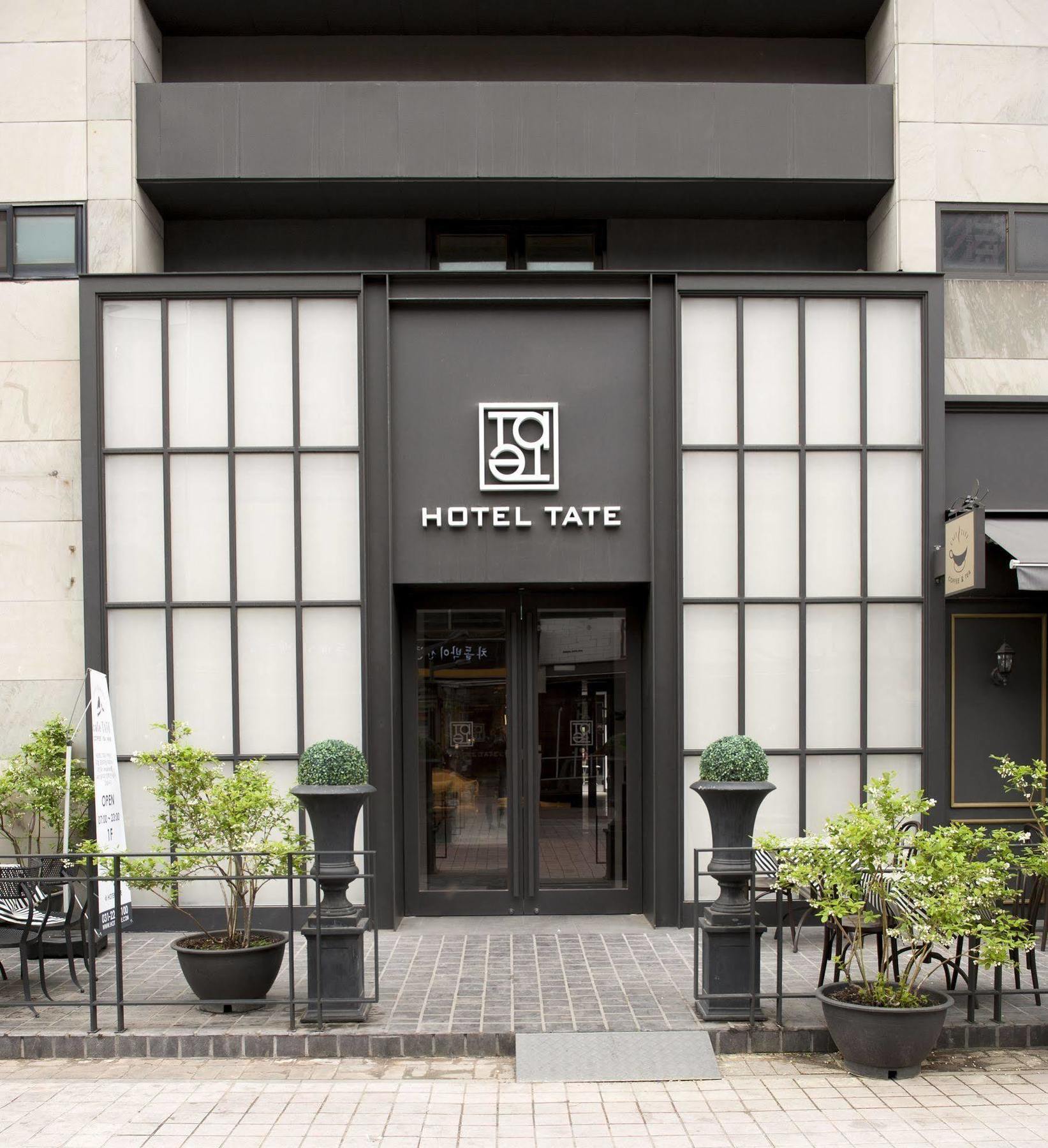 Hotel Tate Suwon Exteriör bild